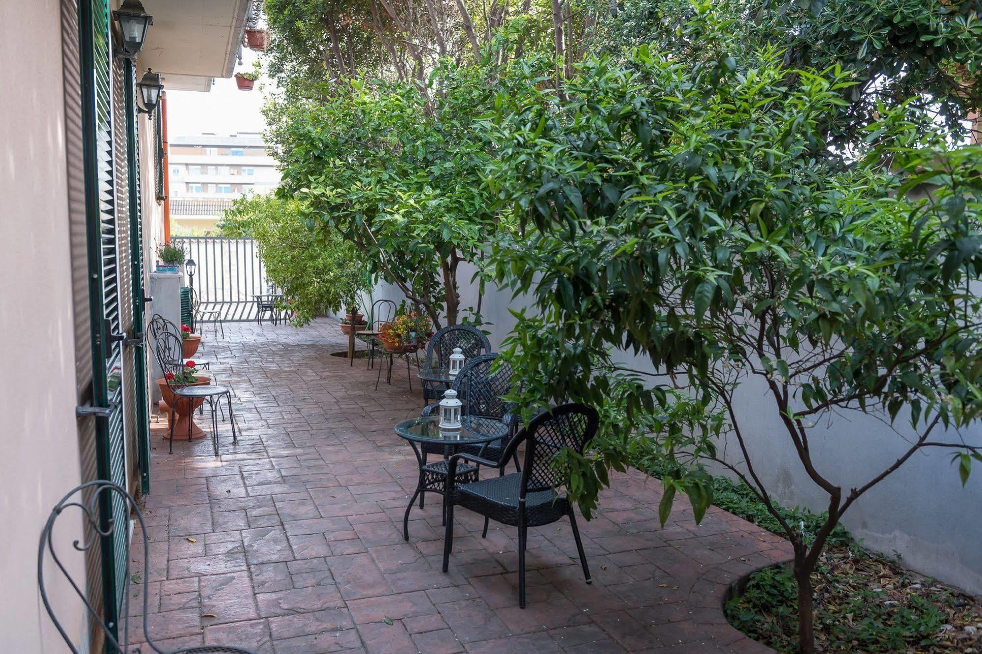 Hotel La Villetta Fiumicino Exterior photo